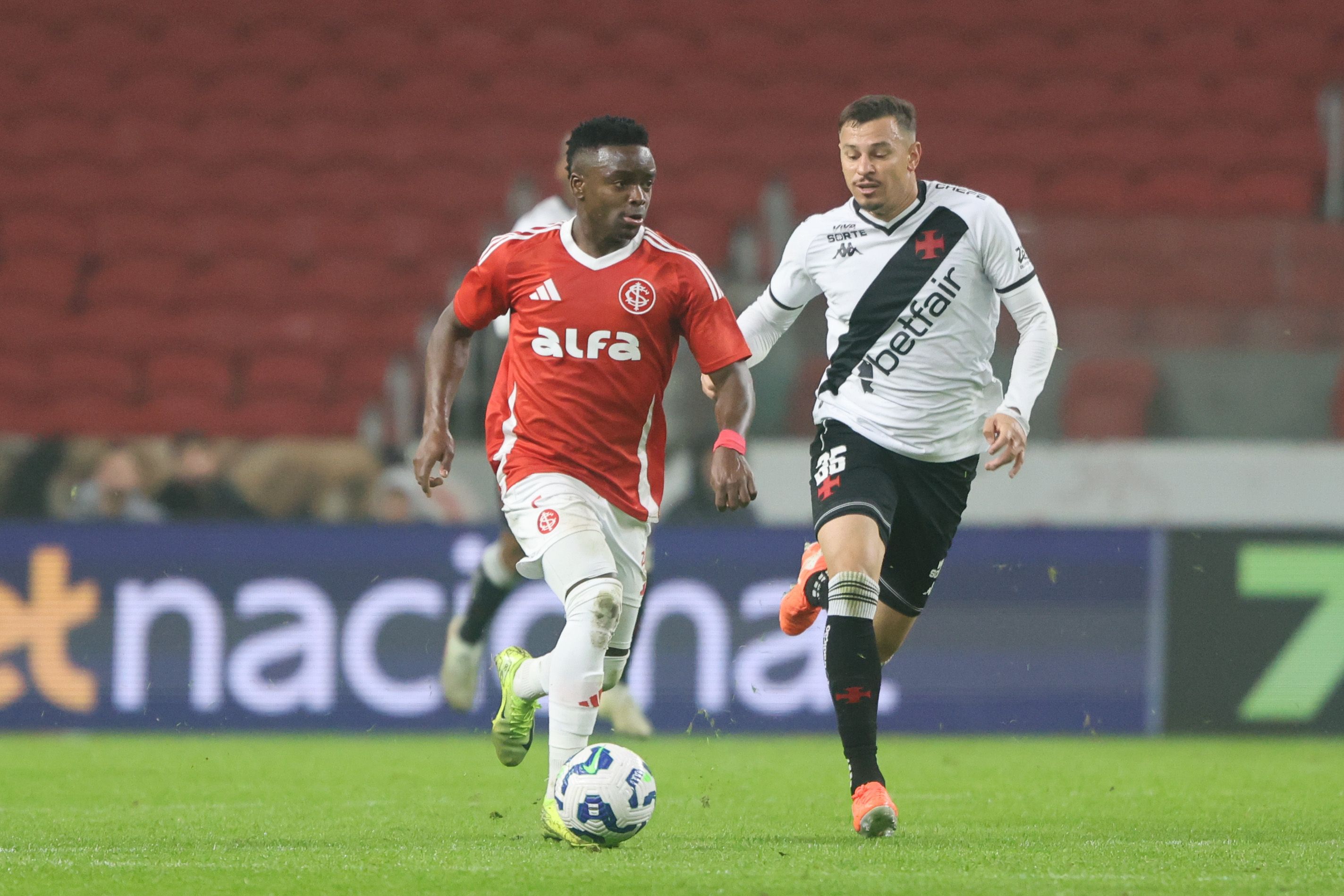 Inter empata por 1 a 1 com o Vasco