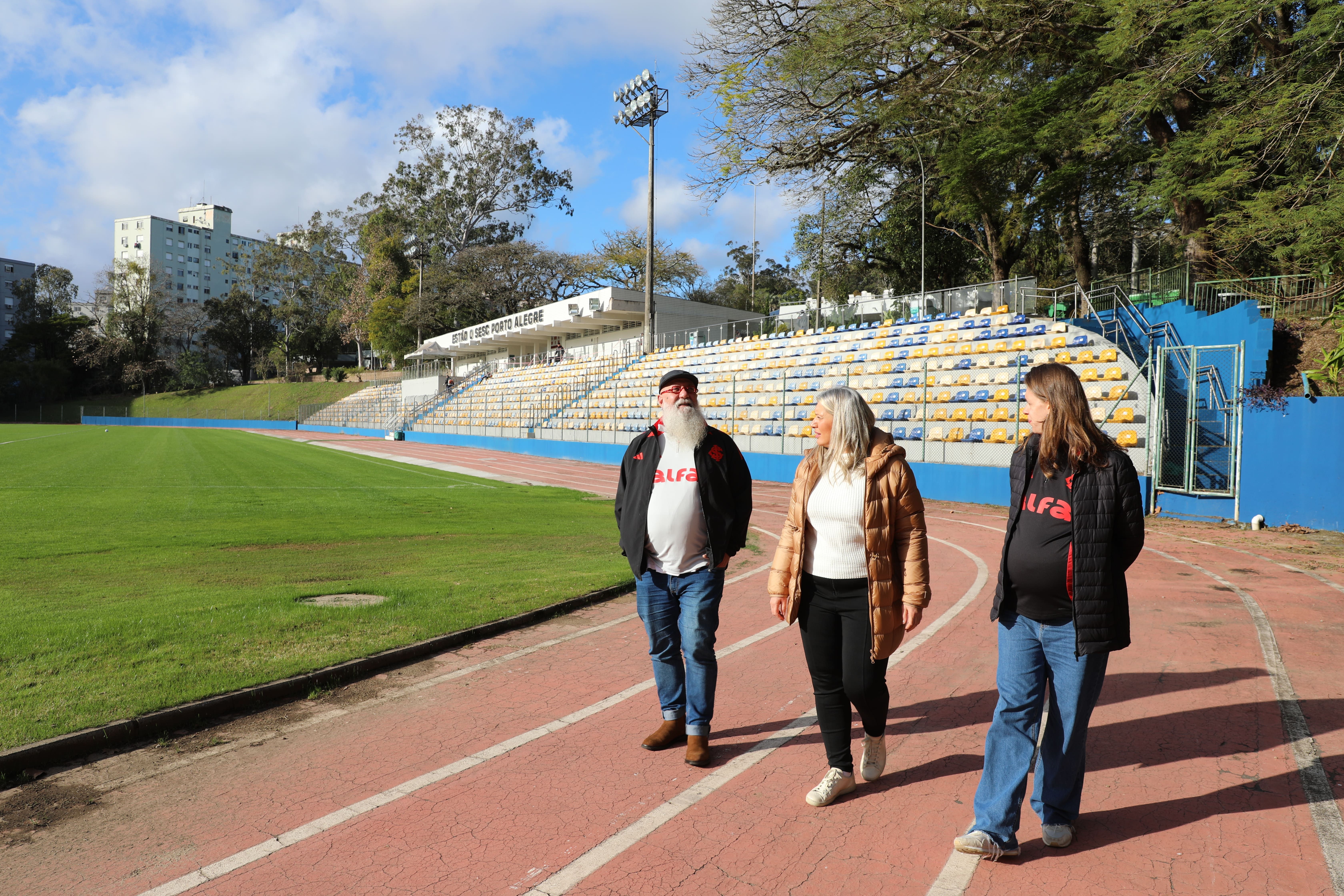 Gurias Coloradas recebem visita da Secretária Extraordinária da Copa do Mundo Feminina 2027