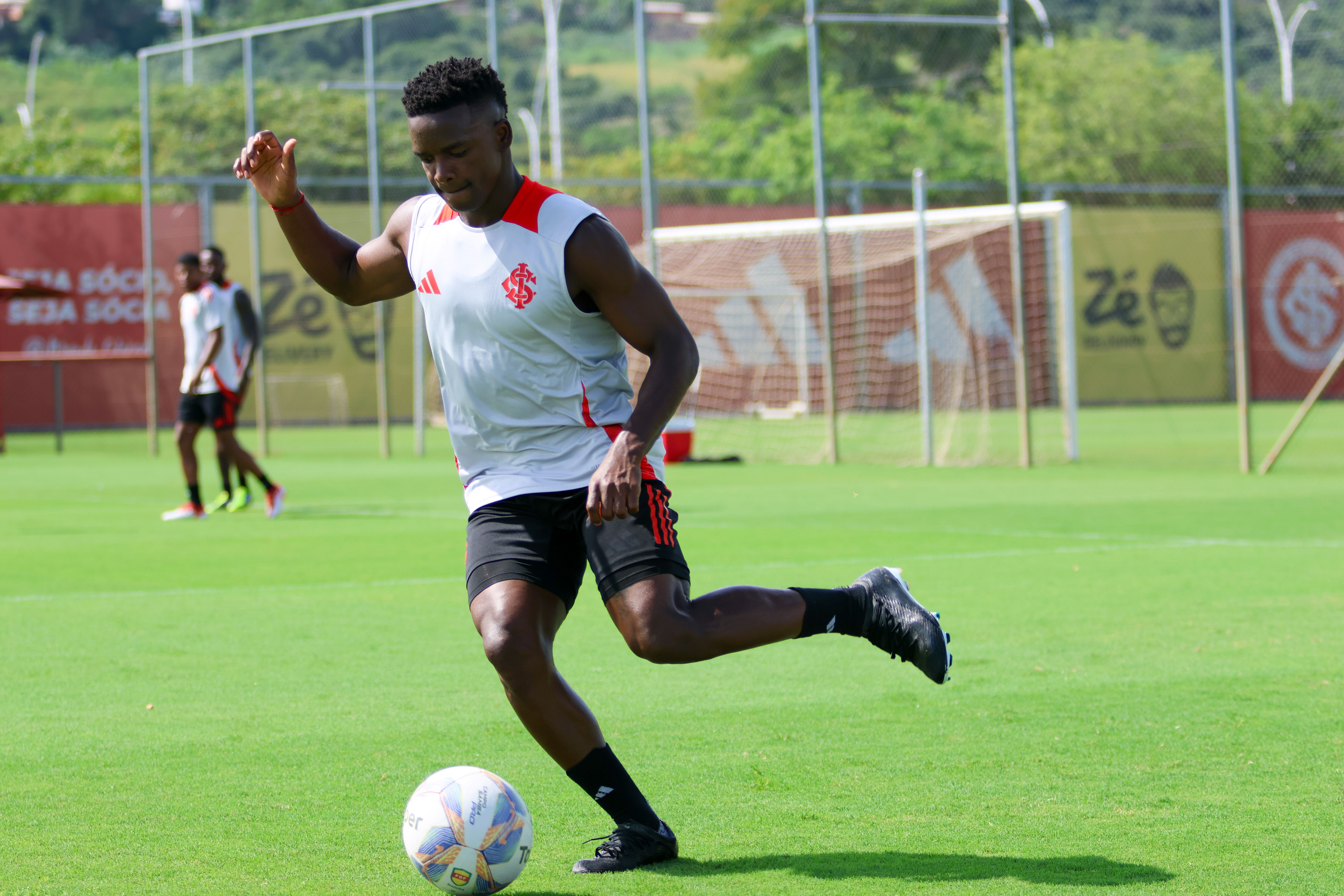 Com a vantagem, Colorado recebe o Caxias na semifinal