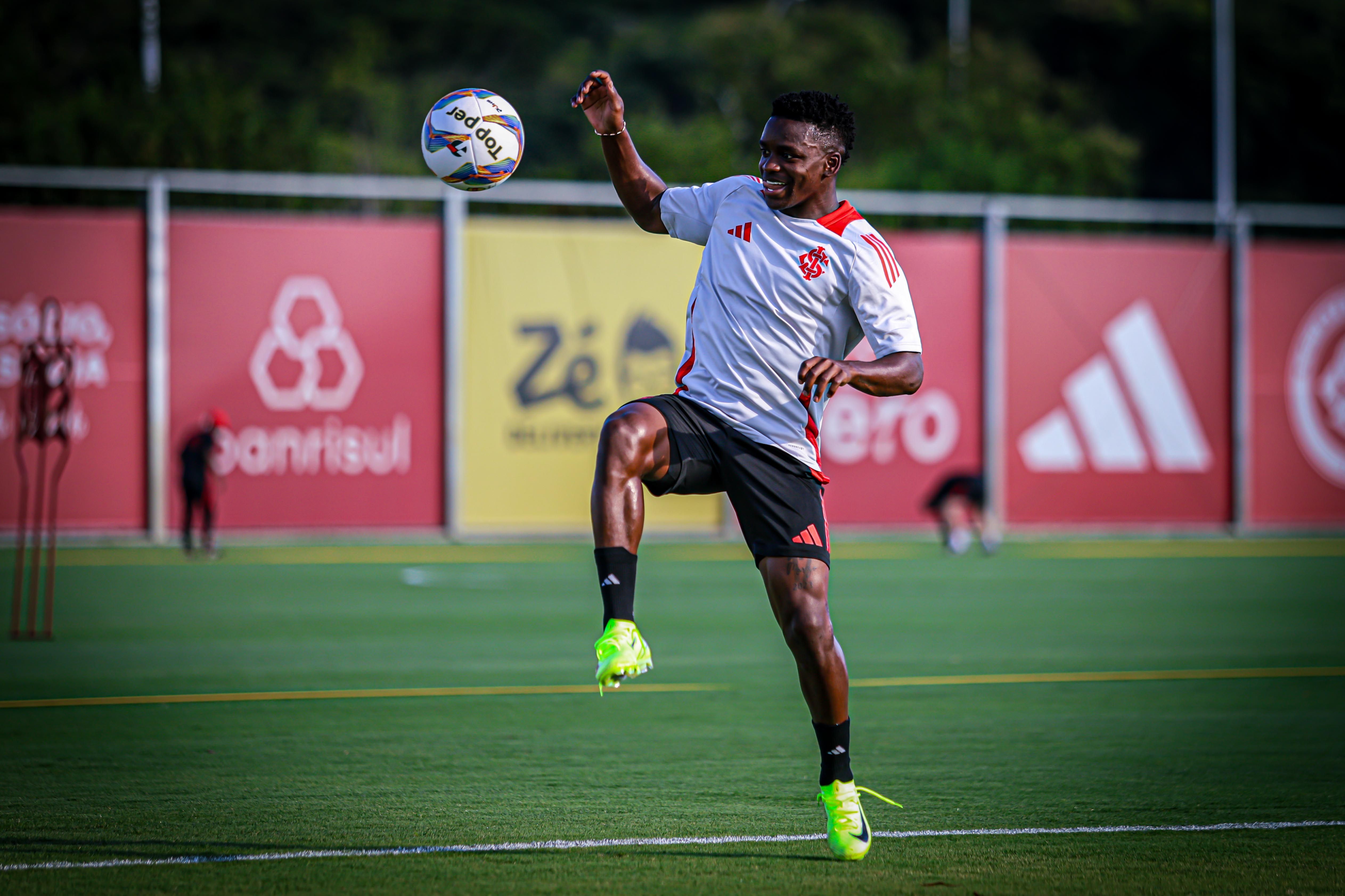 Começa preparação para duelo em casa