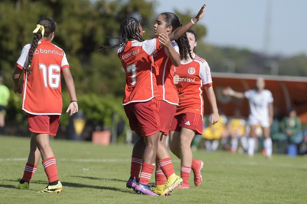 Gurias Coloradas estão na semifinal da Nike Premier Cup 2025