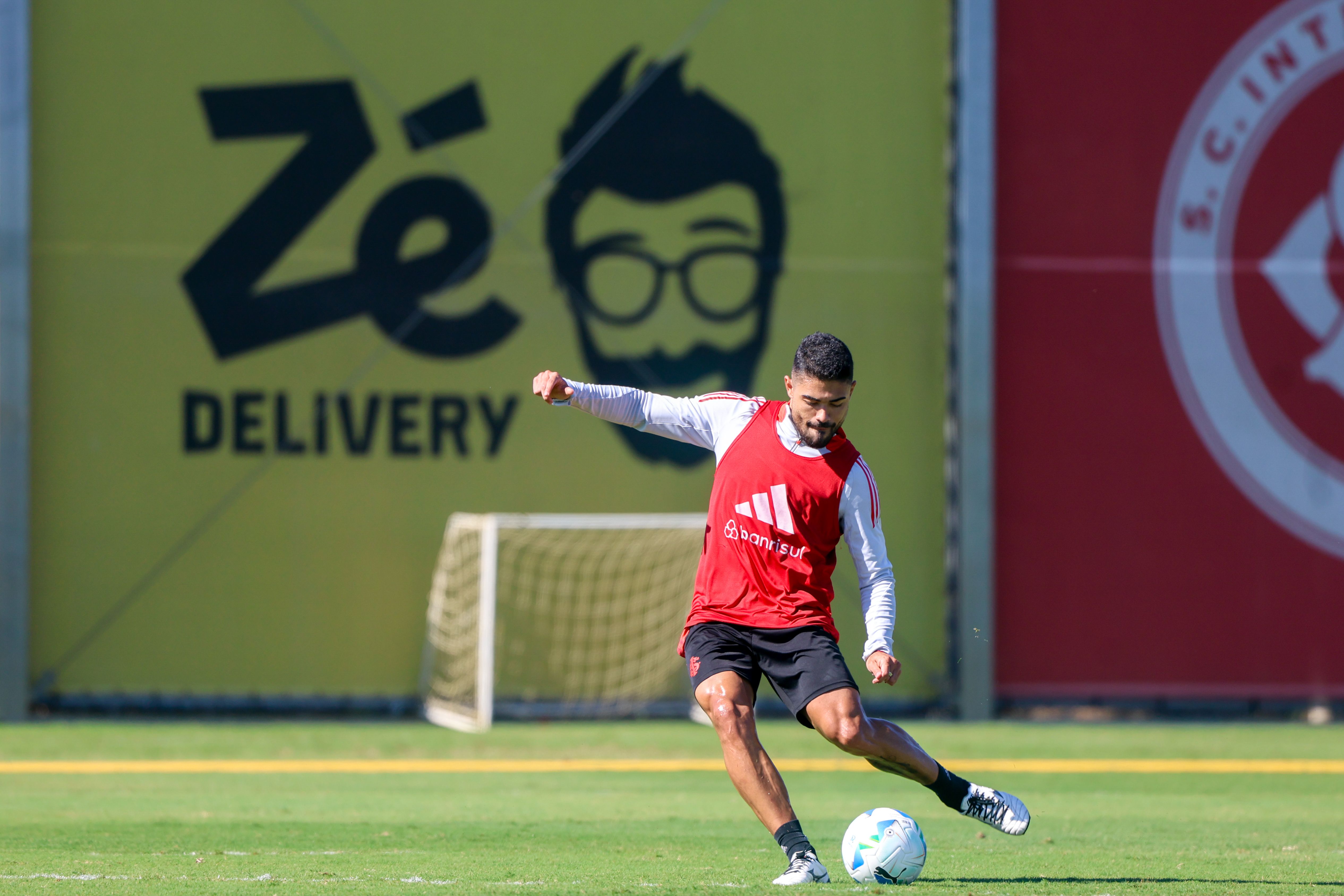 Começa preparação para duelo em Medellín 