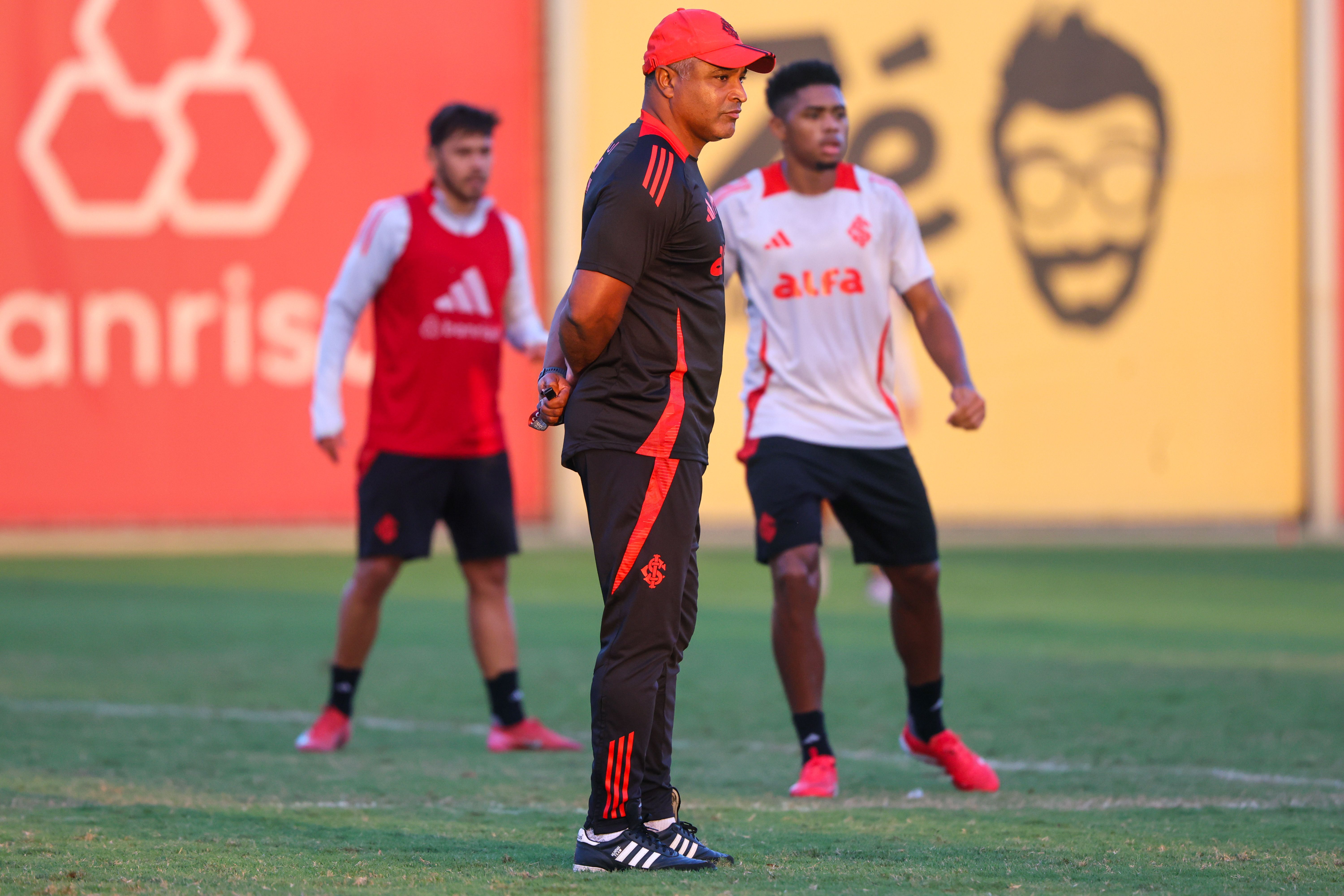 Primeiros trabalhos visando duelo em Floripa