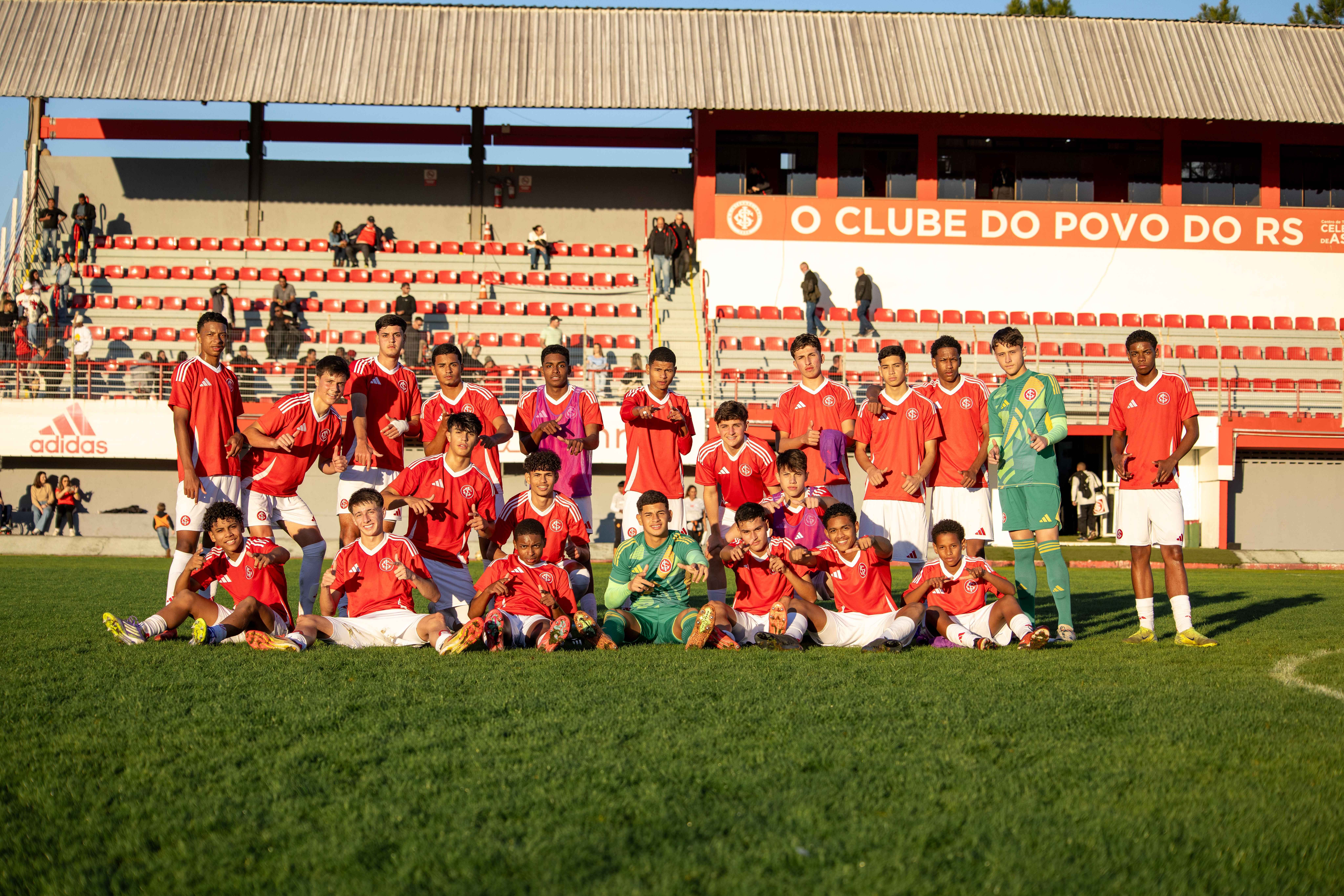 Celeiro de Ases Sub-15 avança às quartas de final do Gauchão