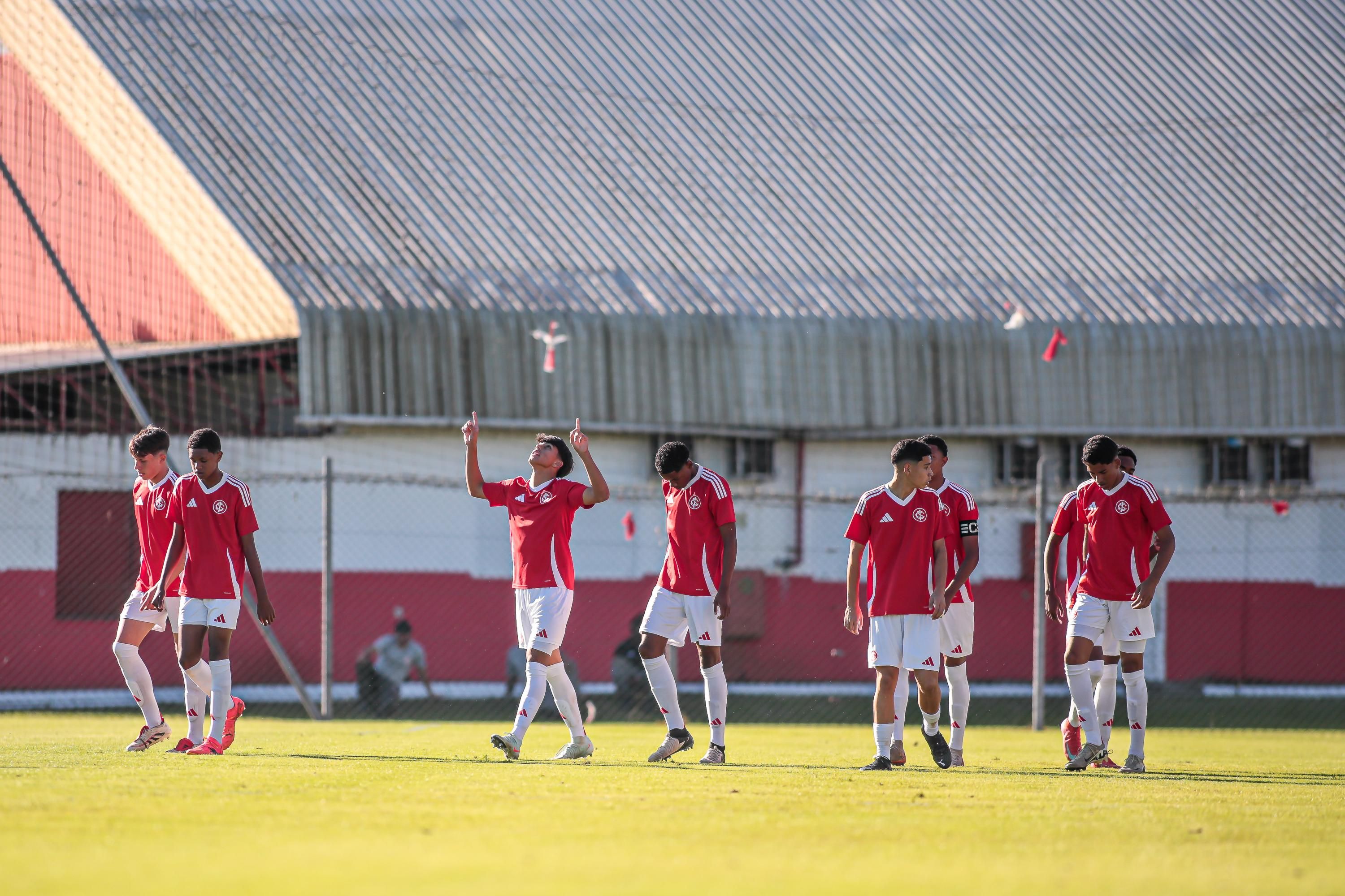 Inter fecha primeira fase com a 2ª melhor campanha geral no Gauchão Sub-15