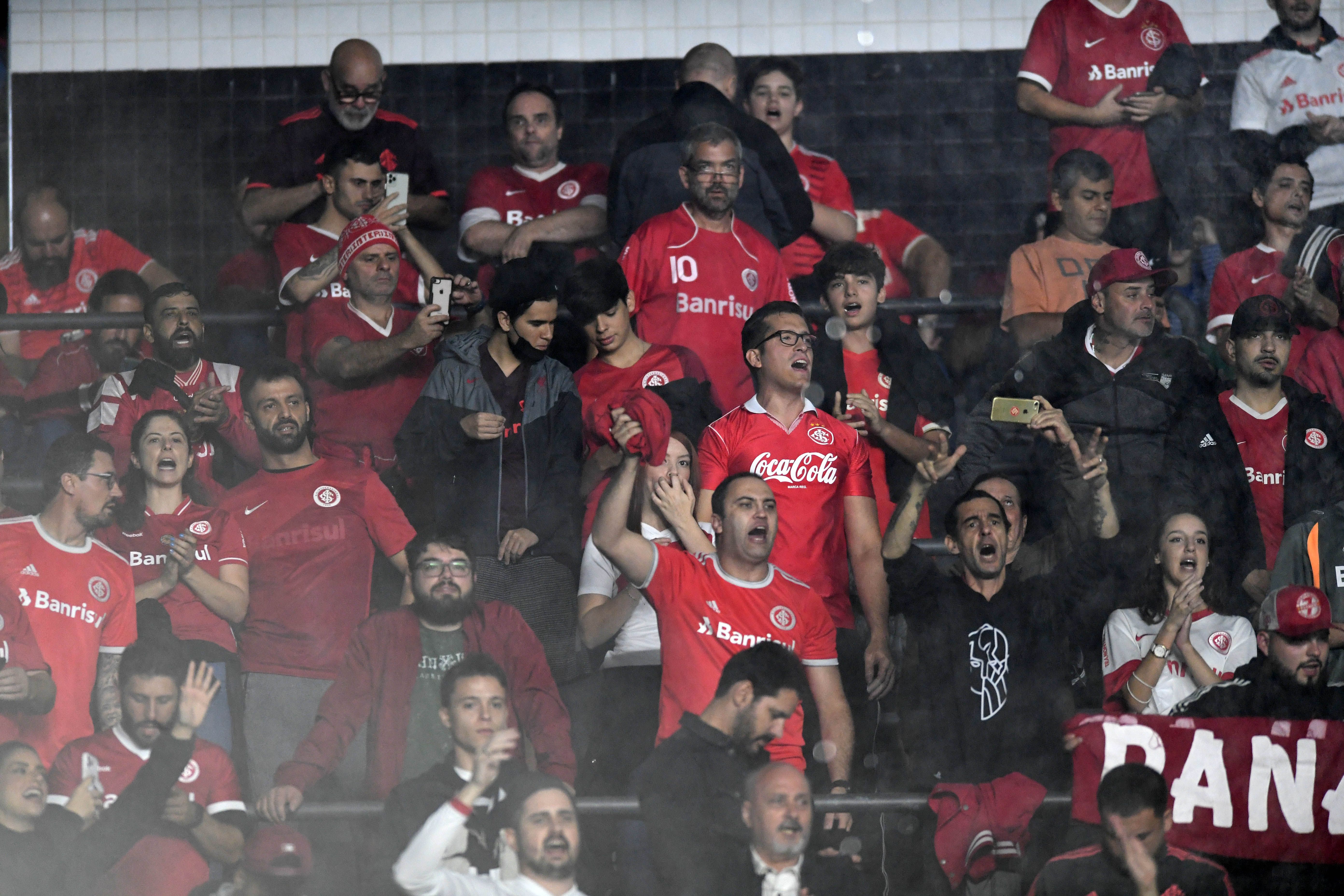 Garanta seu ingresso para apoiar o Inter na Vila Belmiro