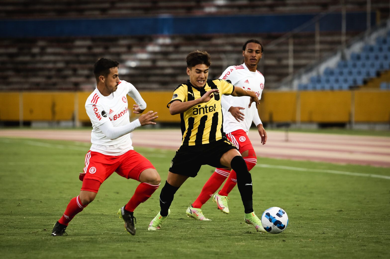 Celeiro de Ases empata com o Peñarol e se despede da Libertadores Sub-20